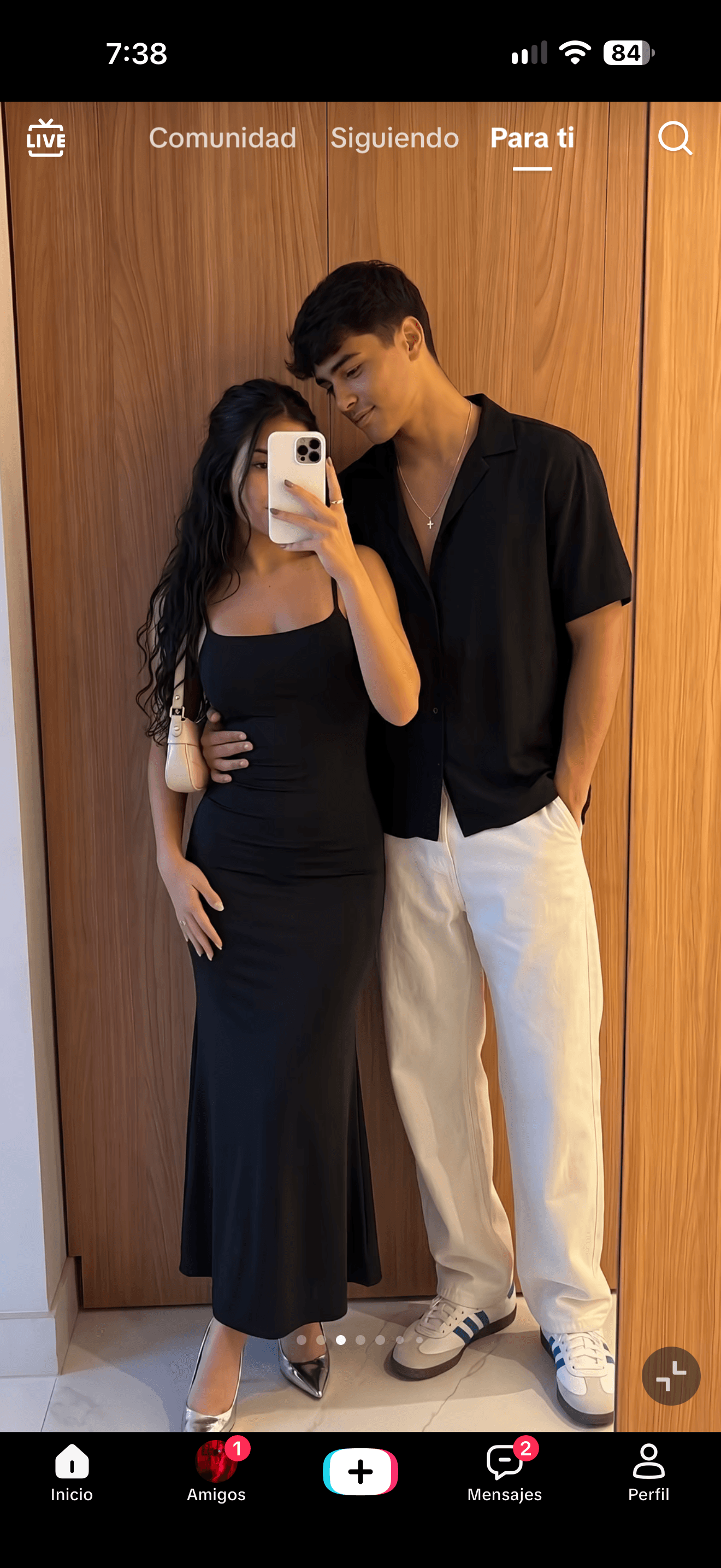 Vestido negro largo ajustado de tiras